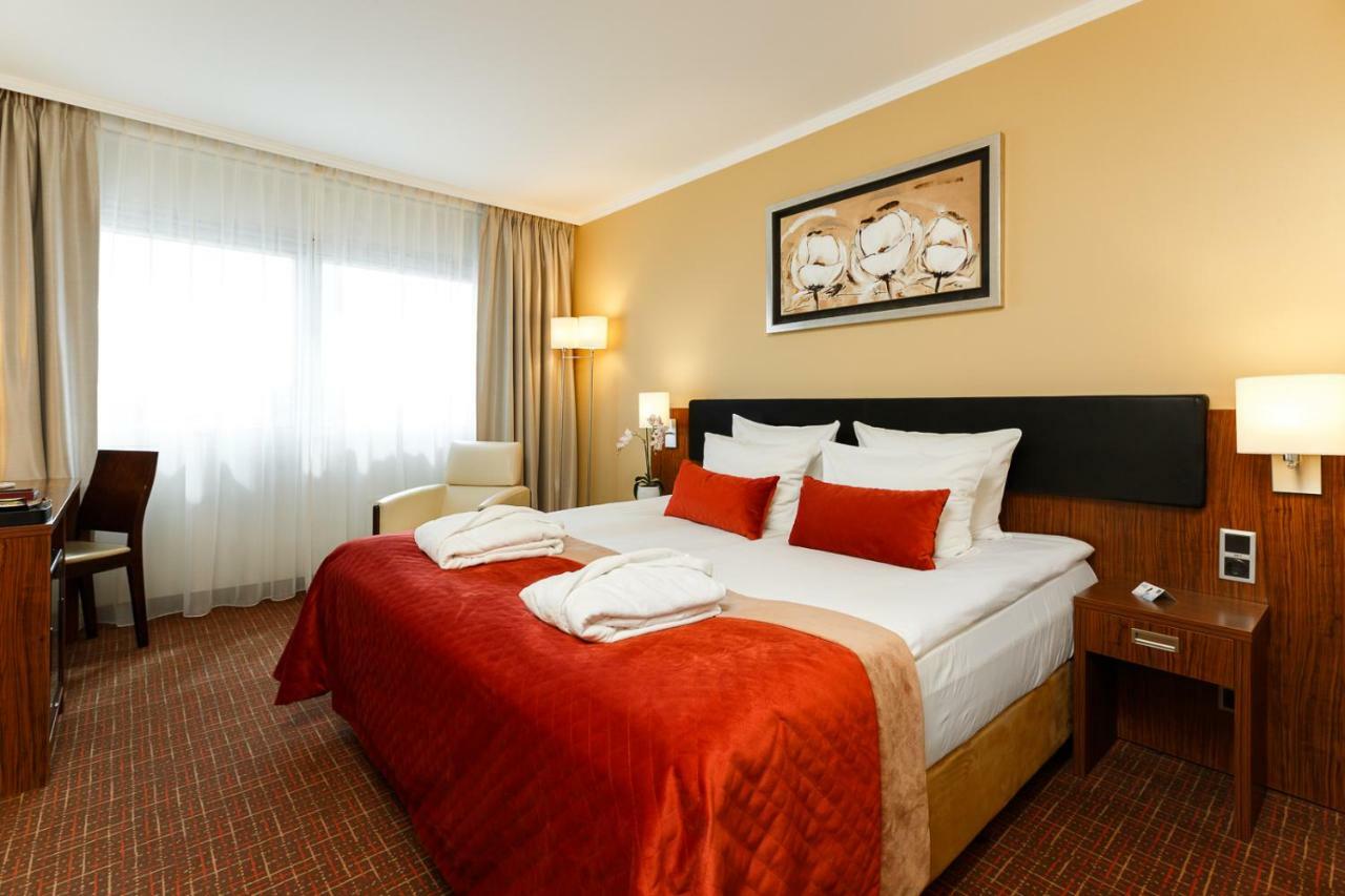 Avalon Hotel & Conferences Riga Luaran gambar