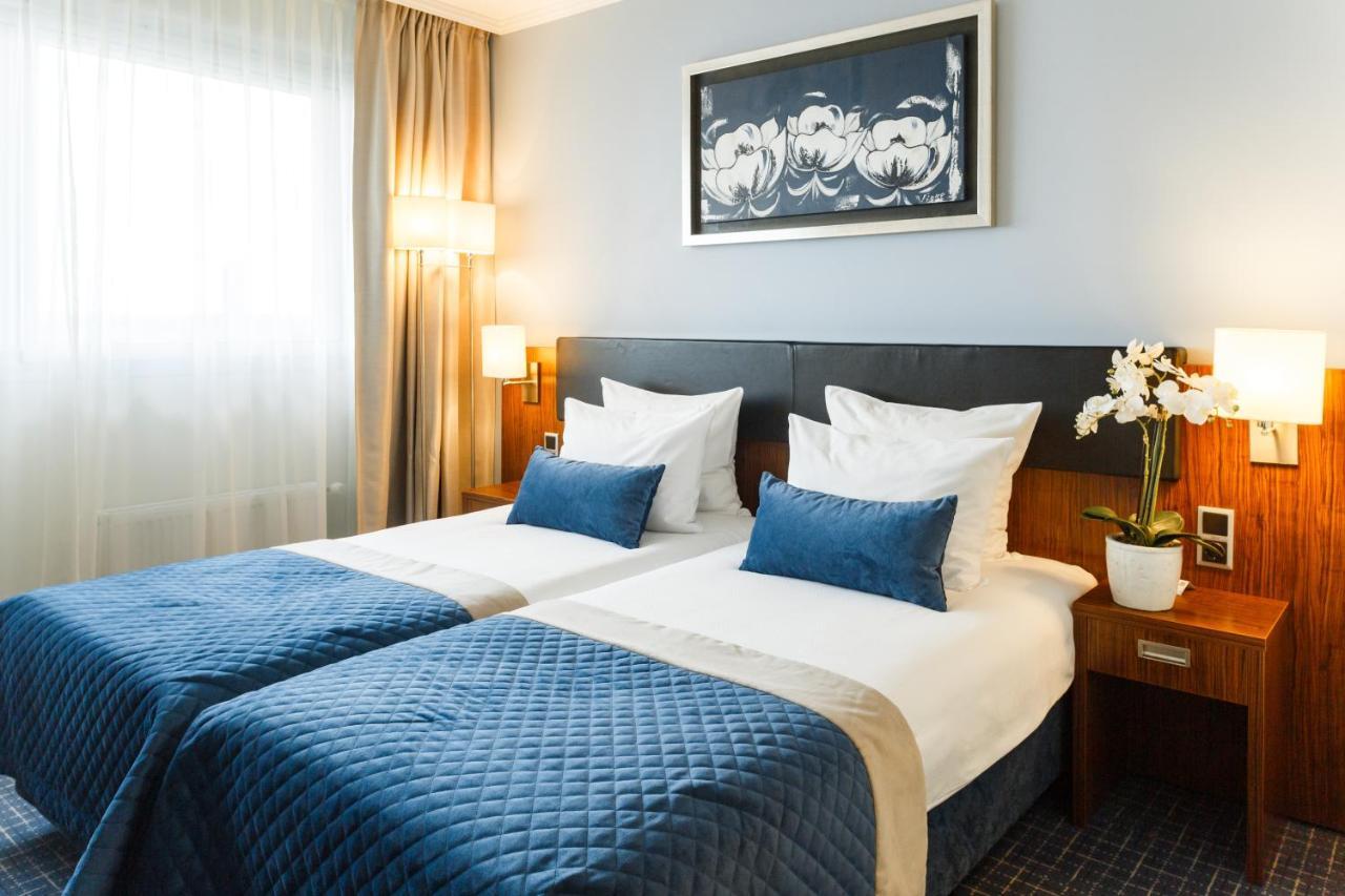 Avalon Hotel & Conferences Riga Luaran gambar